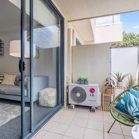 Cozy 1 Bedder In St Kilda With Balcony Apartman Melbourne Kültér fotó