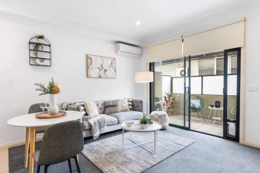 Cozy 1 Bedder In St Kilda With Balcony Apartman Melbourne Kültér fotó