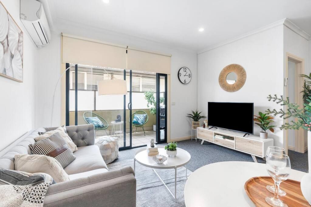 Cozy 1 Bedder In St Kilda With Balcony Apartman Melbourne Kültér fotó
